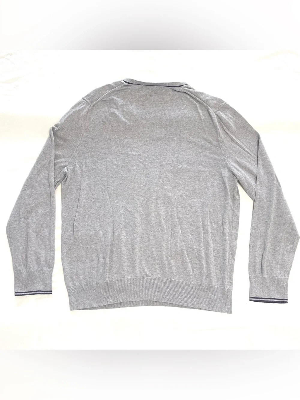 Banana Republic lightweight neck